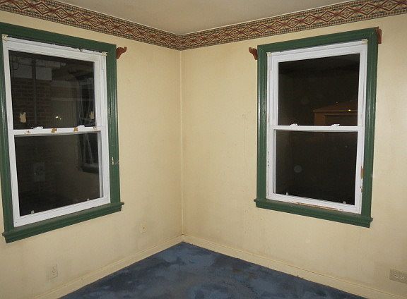 4th image of 736 Bristol Ave