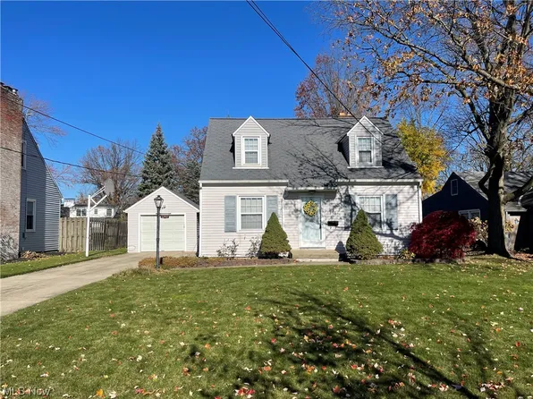 191 E 5th Ave, Berea, OH 44017