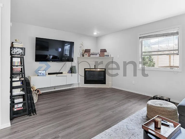 16376 SE 40th St — Photo 6