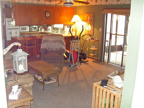 Livingroom-Carolina room ext