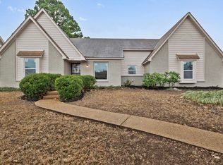 6609 Rocky Park Dr, Memphis, TN 38141