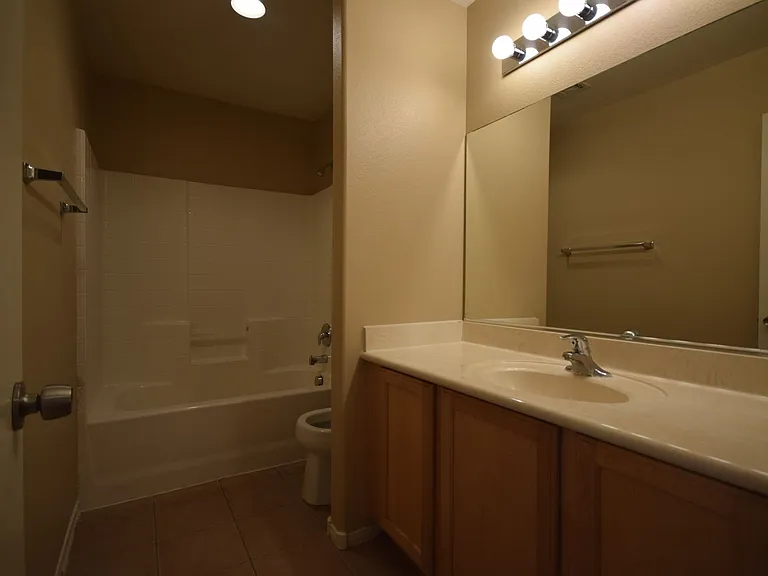 4036 Joyous St — Photo 23