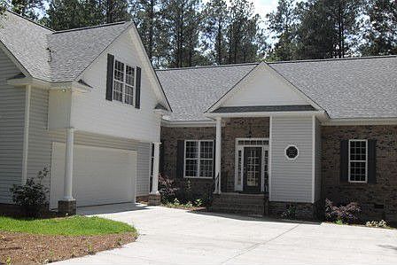 2nd image of 224 Fair Ridge Rd