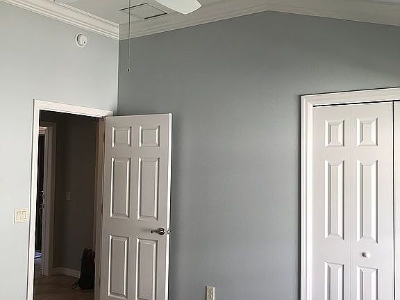 3rd image of 3401 Maplewood Ct