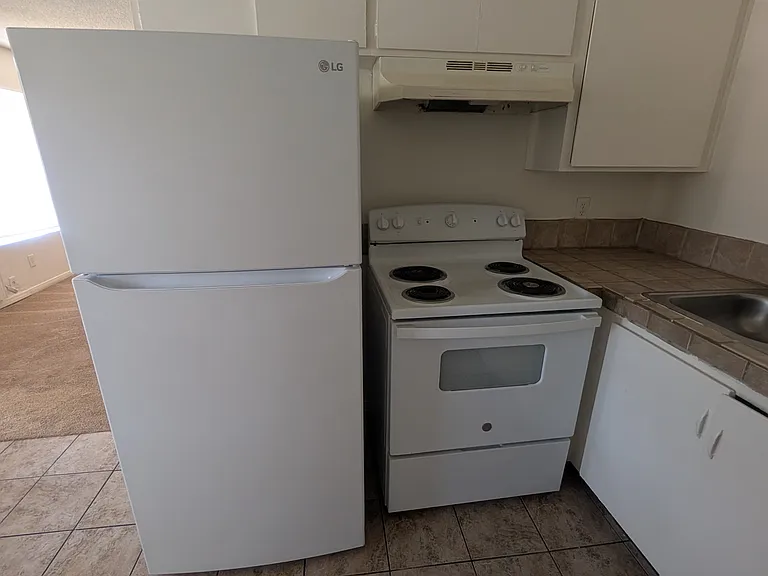 1054 S Magnolia Ave #8 — Photo 6