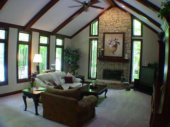 2nd image of 6878 Cardinal Dr