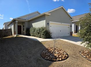 104 Circe Dr #93-B, Jarrell, TX 76537