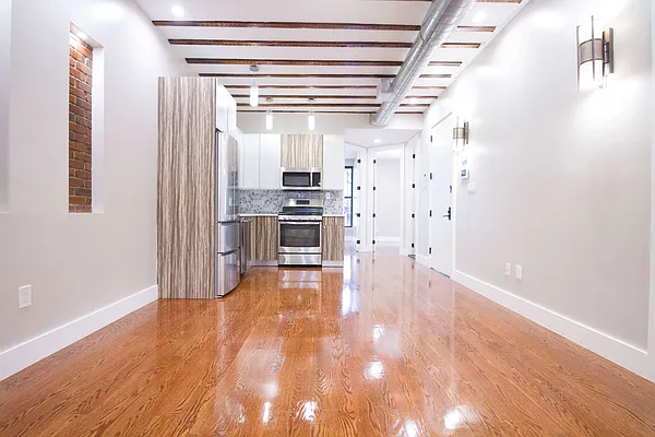 Rented by Nooklyn NYC LLC | media 24