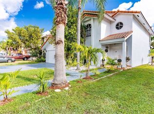8909 SW Southwest 108th Cir, Miami, FL 33176
