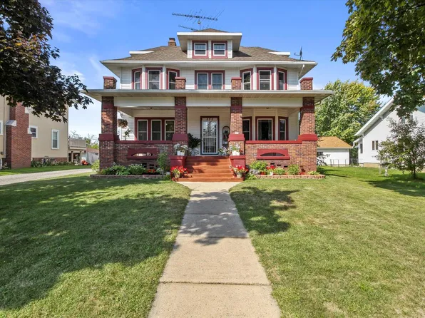 555 South Water STREET, Lomira, WI 53048