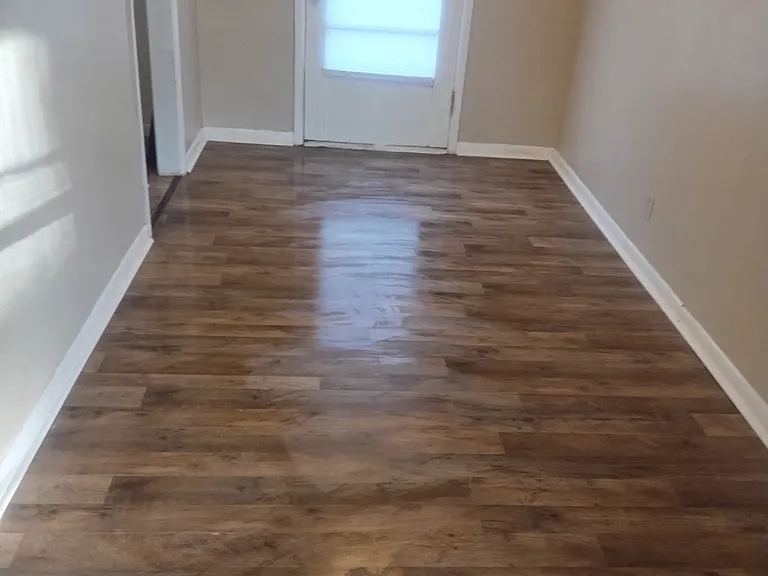 1709 S Wallace Dr — Photo 8