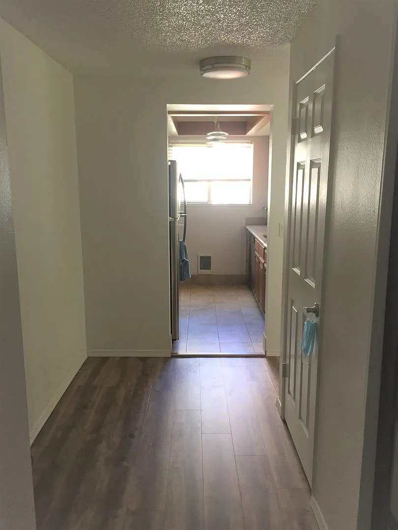 11744 SW Boones Bend Drive ~ Beautiful Loaded Townhome — Photo 2