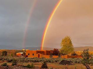 257 Los Cordovas Dr, Ranchos De Taos, NM 87557