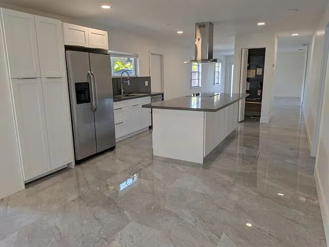 536 NW 43rd Ct — Photo 19
