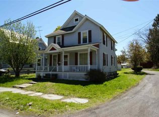 7 Williams St, Granville, NY 12832