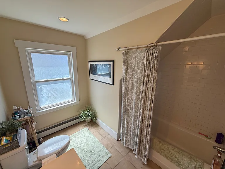 75 Leicester St #75 — Photo 18