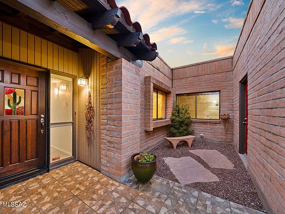 5th image of 6810 E Loma Del Bribon