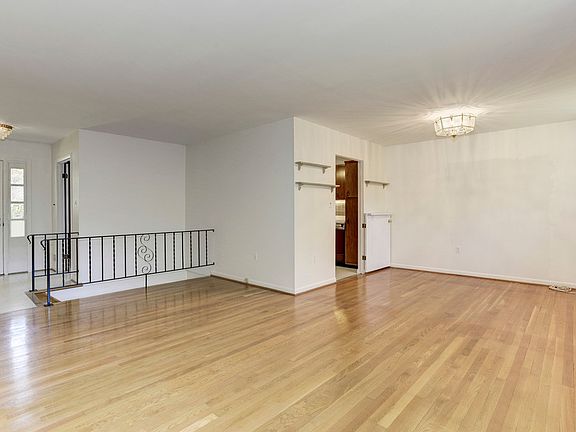 Living & Dining Area