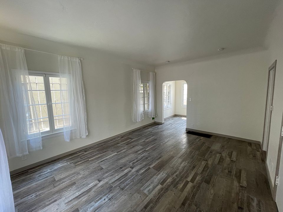 Living Room + Dining Nook