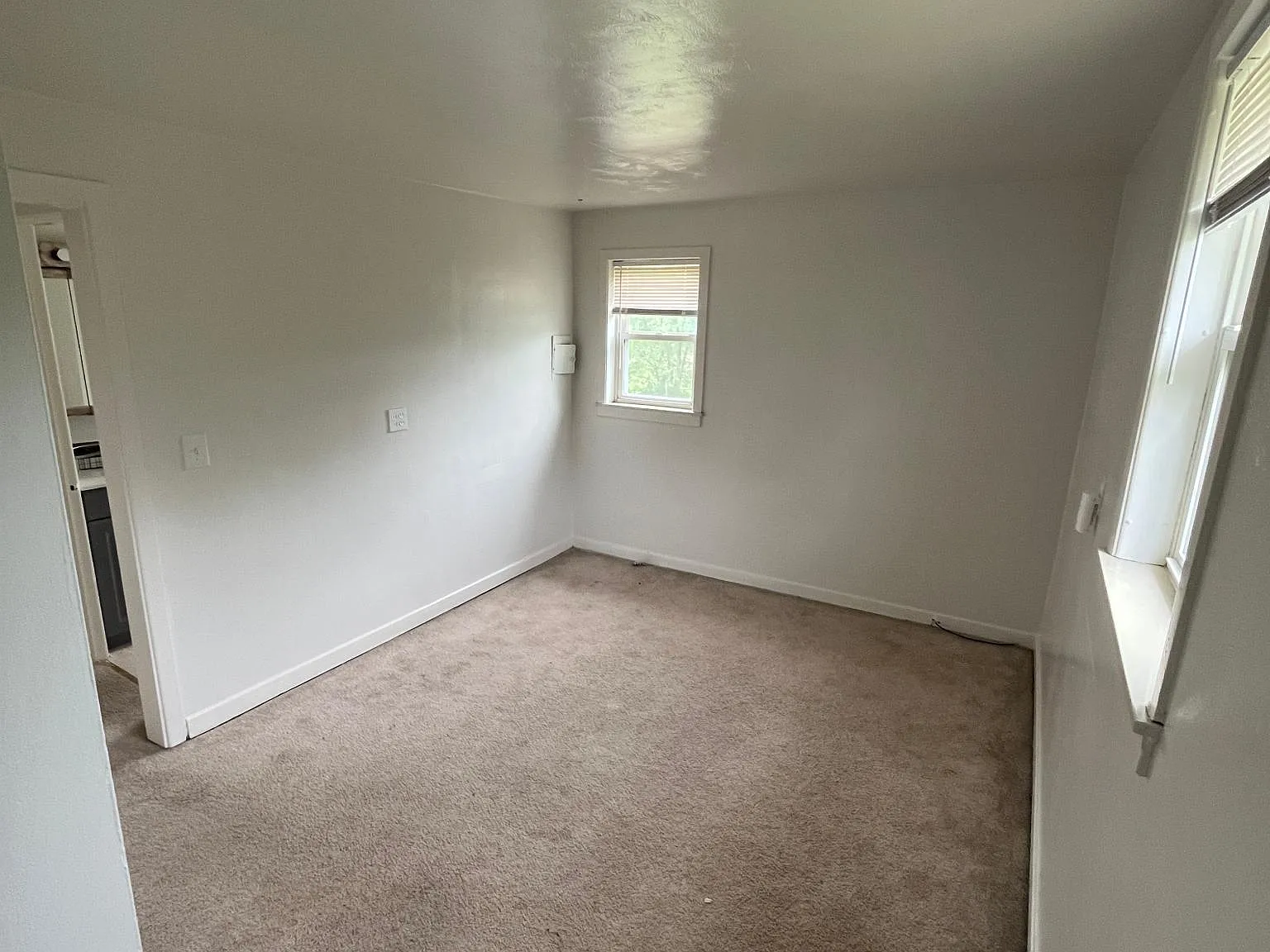 1 bed, $1,100 — Photo 3