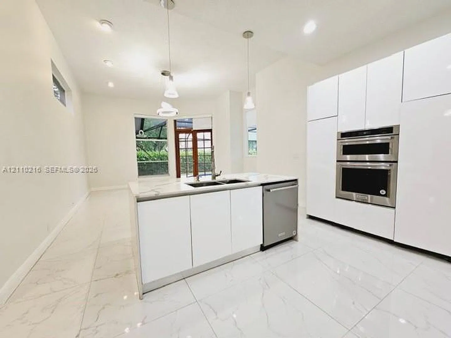 1944 Classic Drive 0, Coral Springs, FL 33071 - 7706 — Photo 3