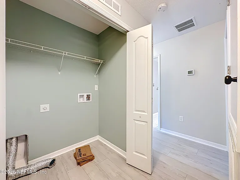 8224 Halls Hammock Ct — Photo 36