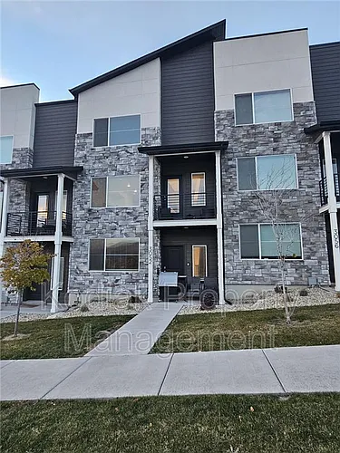 3052 N 1625 E Photo 1