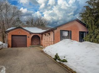 27 Erinbrook Dr, Kitchener, ON N2E2V8