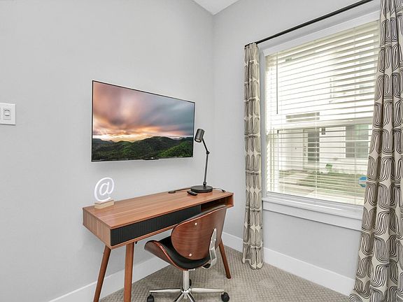 5th image of 2114 Engelmohr St #C