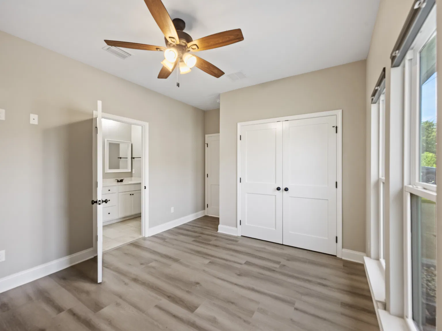 2139 Nina Street - 1 — Photo 3