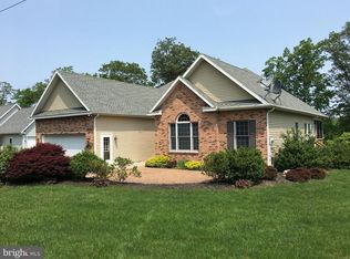 63 Upper Beechwood Rd, Pottsville, PA 17901