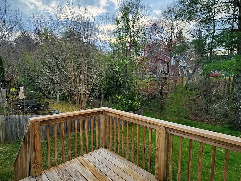 112 Woodcreek Cir — Photo 5