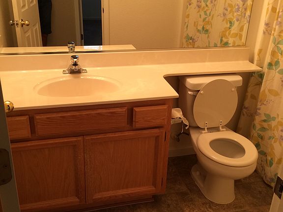5th image of 7948 Robinson Dr