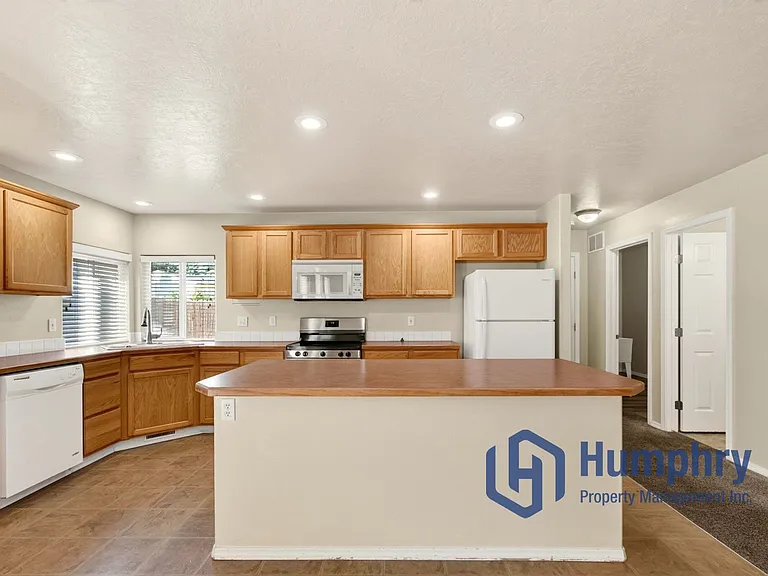 3527 E Hand Cart Ln — Photo 16