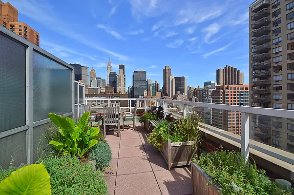 Sold by Corcoran | media 9