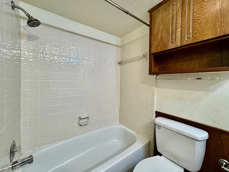 428 Sundance Ln — Photo 9