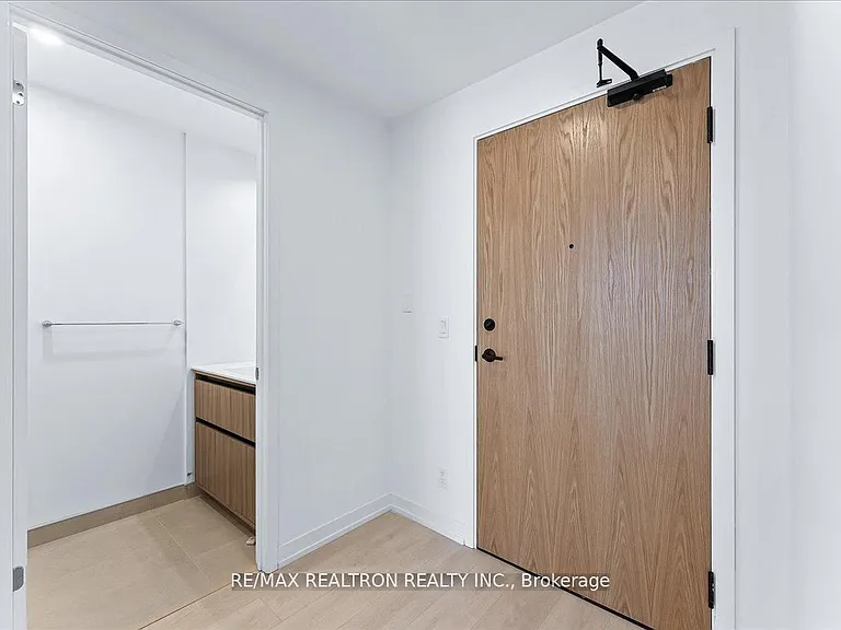 8 Beverley Glen Blvd #C616 — Photo 4
