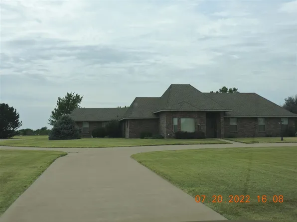 217 SW Logue Rd, Cache, OK 73527