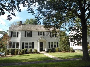 8 Perryridge Rd, Greenwich, CT 06830