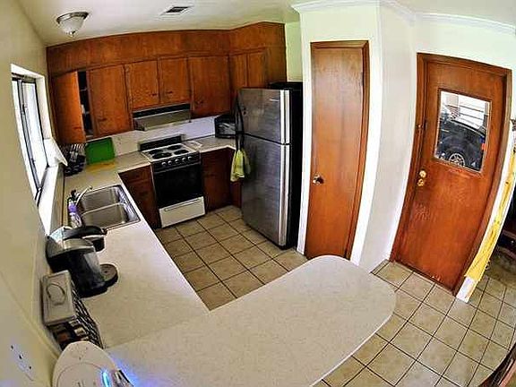 3rd image of 507 S 2nd St