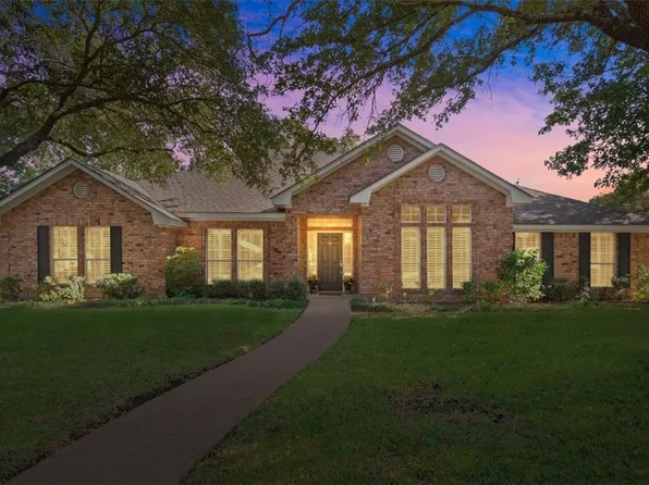 11002 Westwood Dr, Woodway, TX 76712