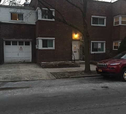 3rd image of 10708 Park Ln S