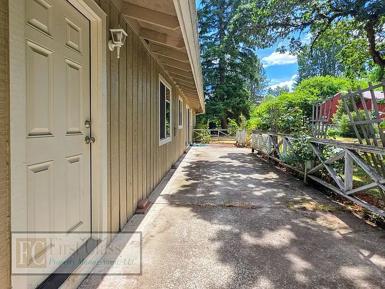 17640 SW Shaw St — Photo 21