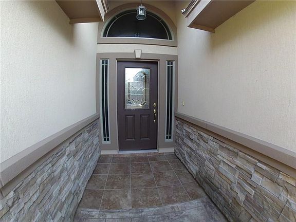 2nd image of 4701 Violet Ave