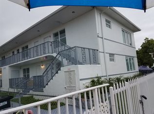 926 79th Ter APT 6, Miami Beach, FL 33141