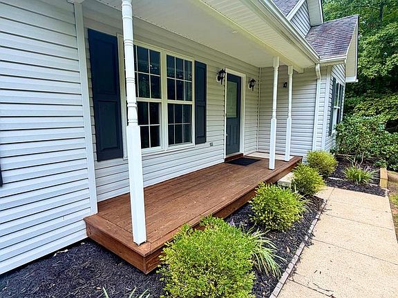 3rd image of 6000 Paternoster Ln