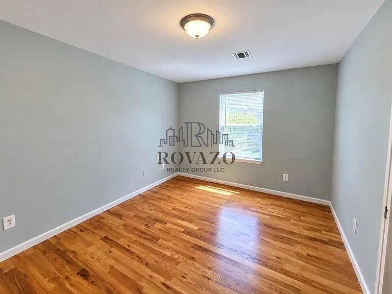 1 bed, 600 sqft, $1,550 — Photo 4