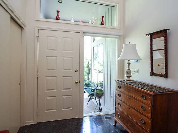 3rd image of 4 Mullett Dr #Pvt