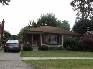 9542 Rockland Ave, Redford, MI 48239