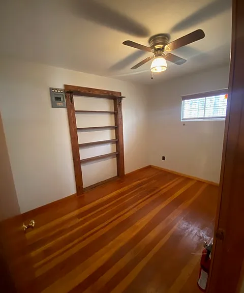 114 Cedar Pl — Photo 11